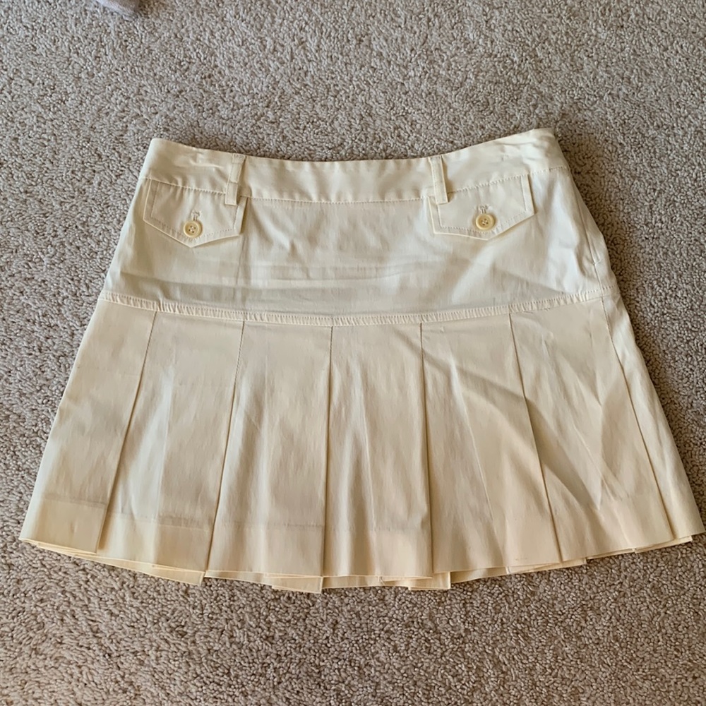 Theory skirt size 2